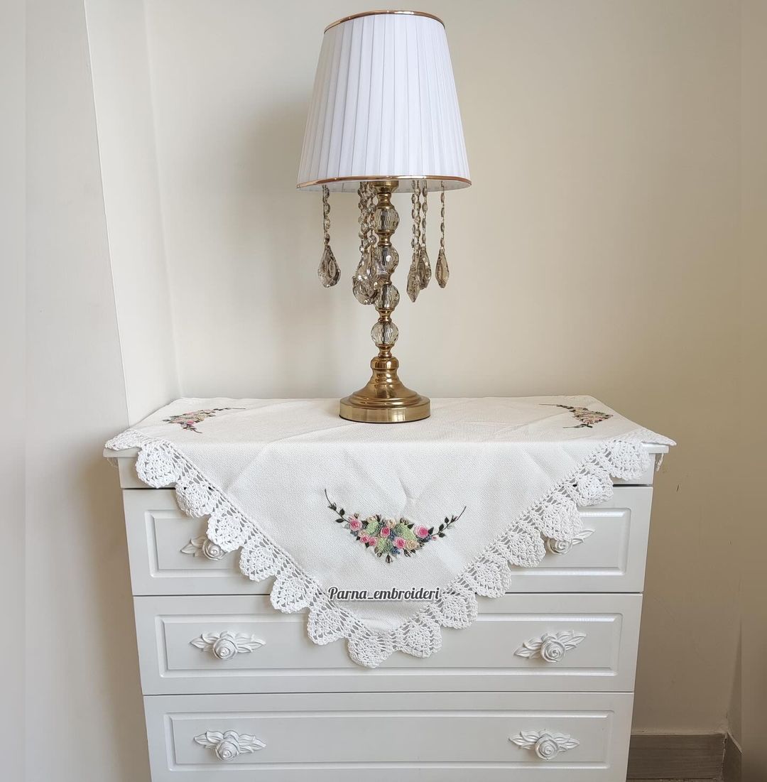 رومیزی قلاب بافی 1